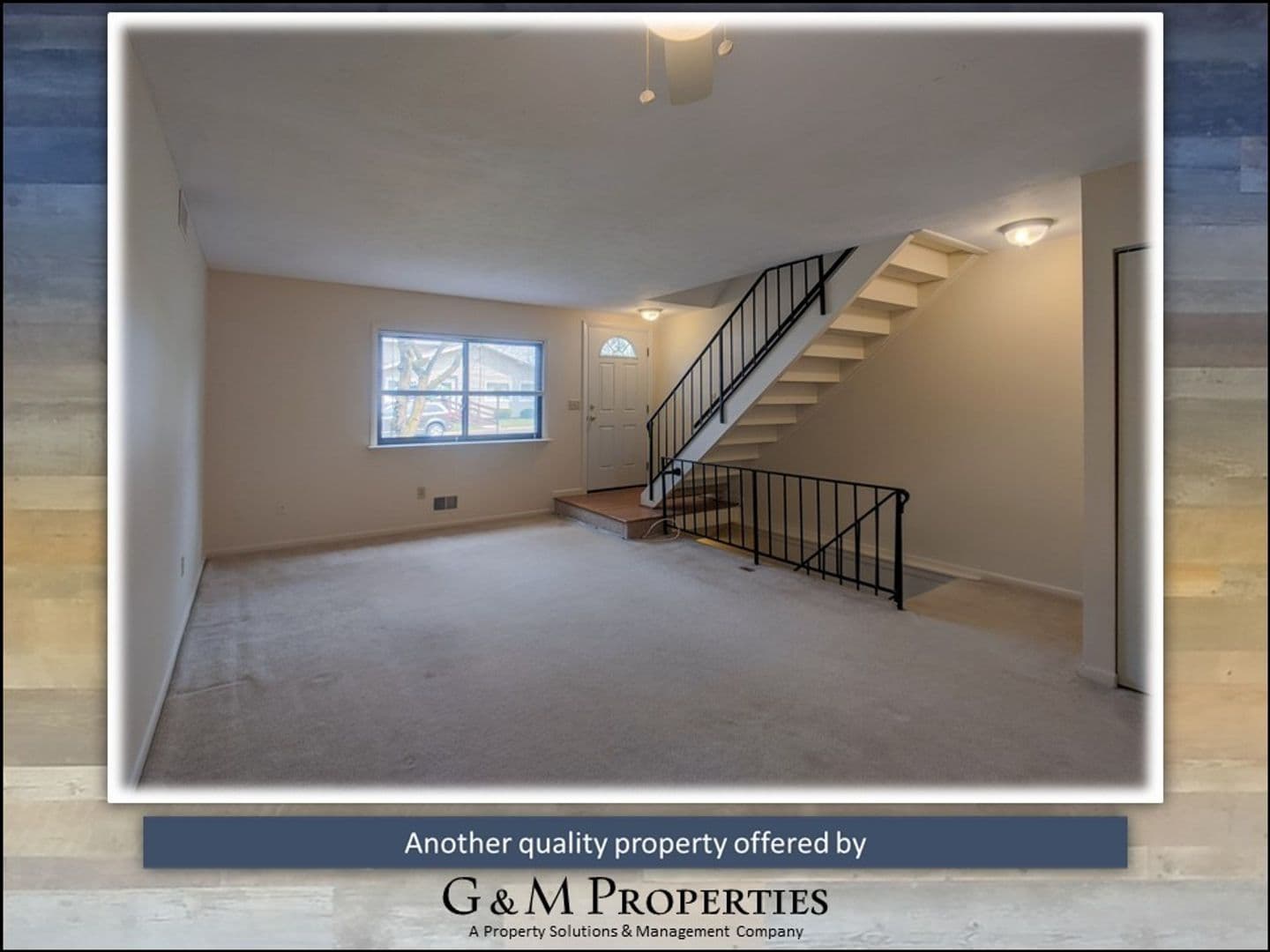 Rochester House: 553 Eastbrooke Ln