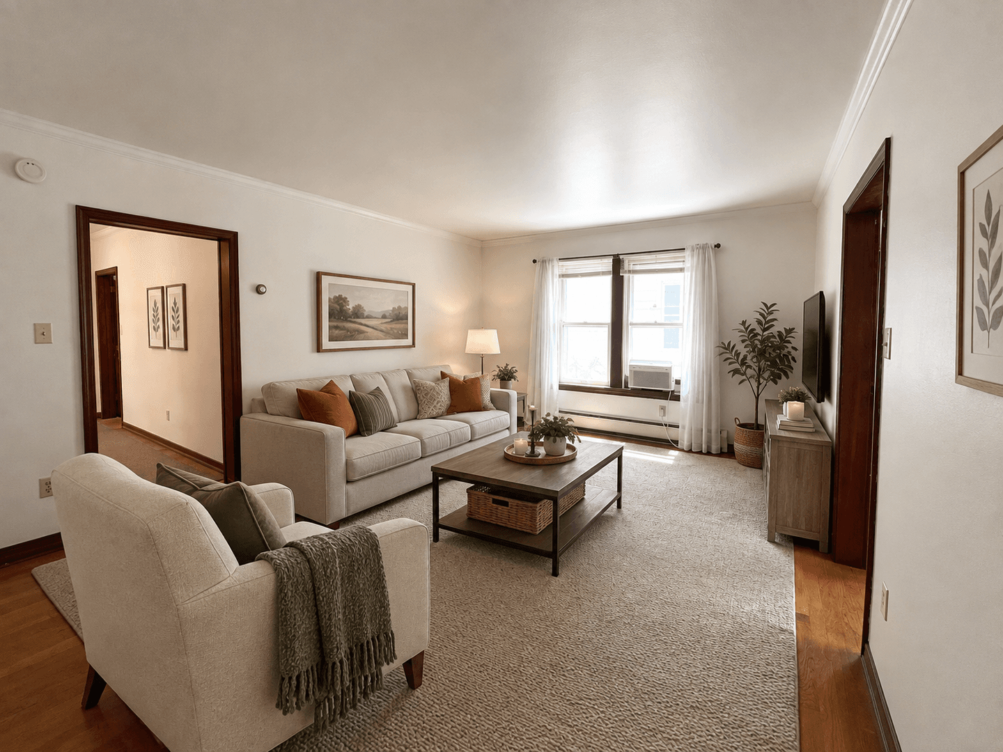 Hershey Apartment: 40 W Caracas Ave