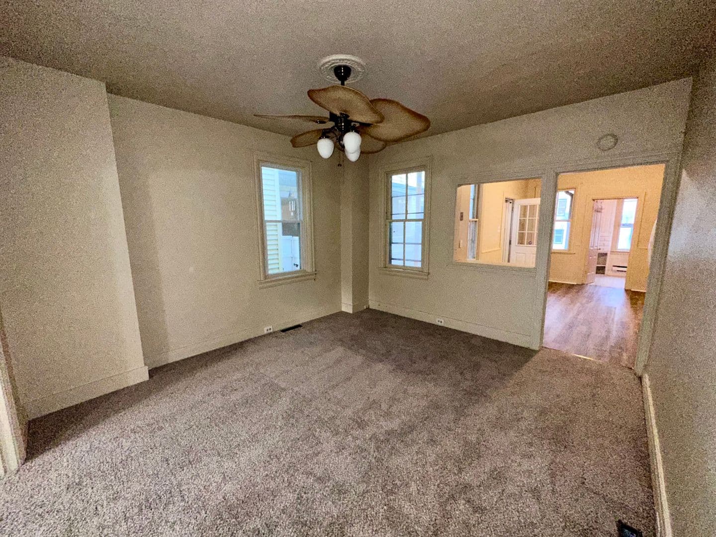Lebanon House: 516 N 11th Street