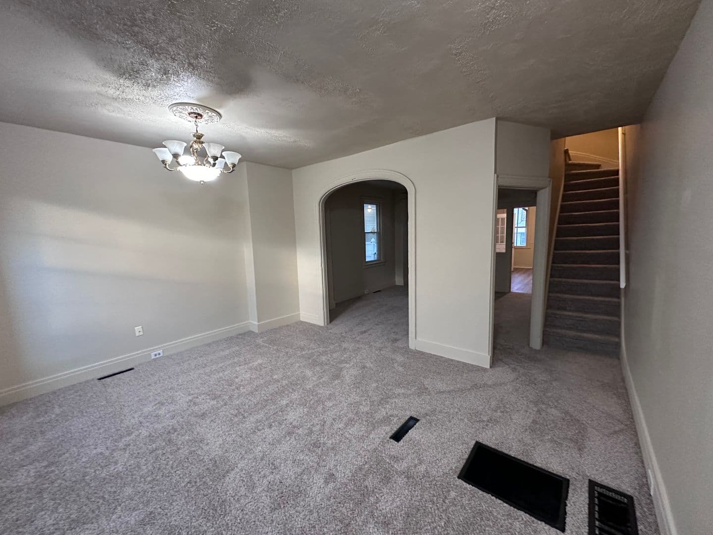 Lebanon House: 516 N 11th Street