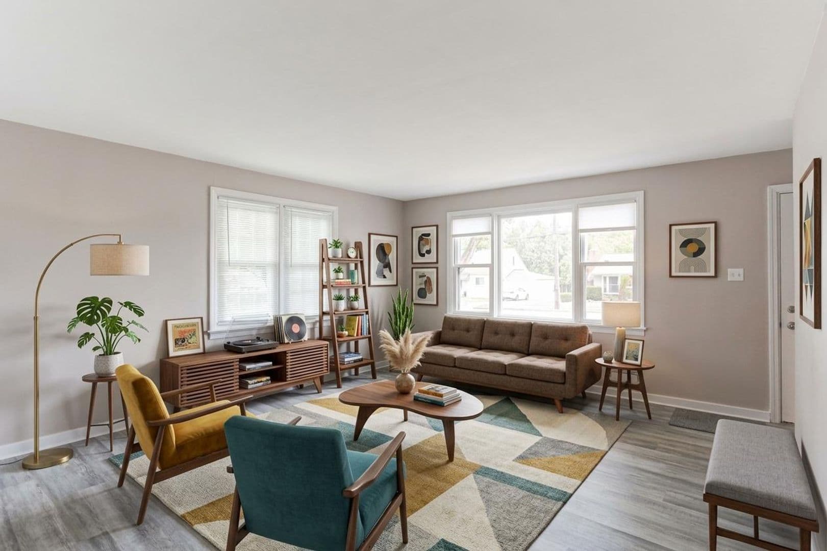 Elizabethtown House: 336 Snyder Avenue