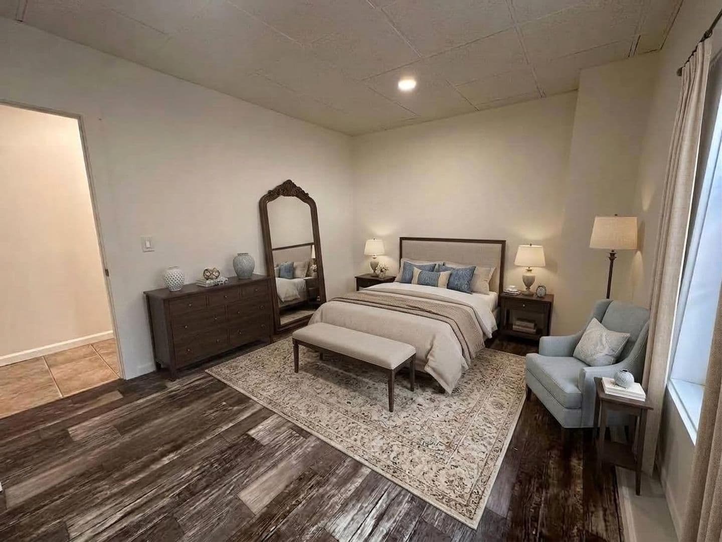 Lebanon Apartment: 324 N 11th Street