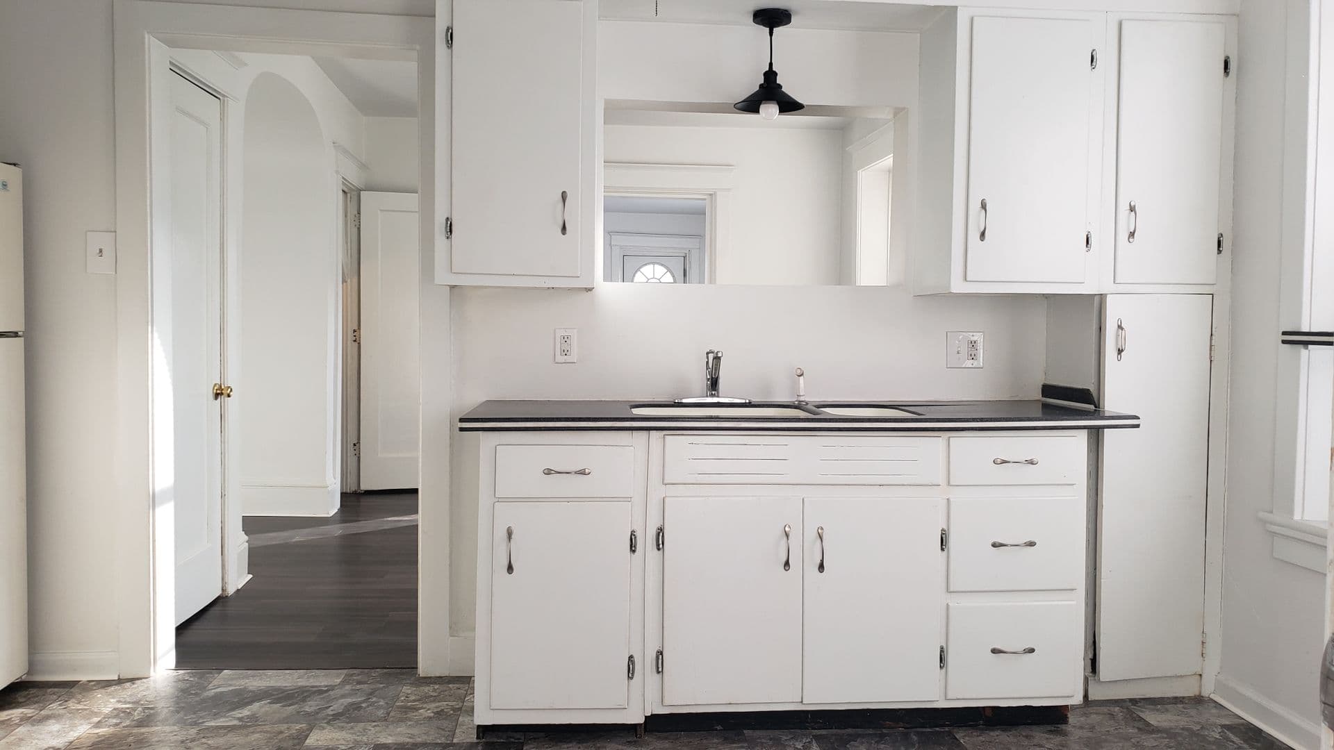 Harrisburg Apartment: 2710 Woodlawn St
