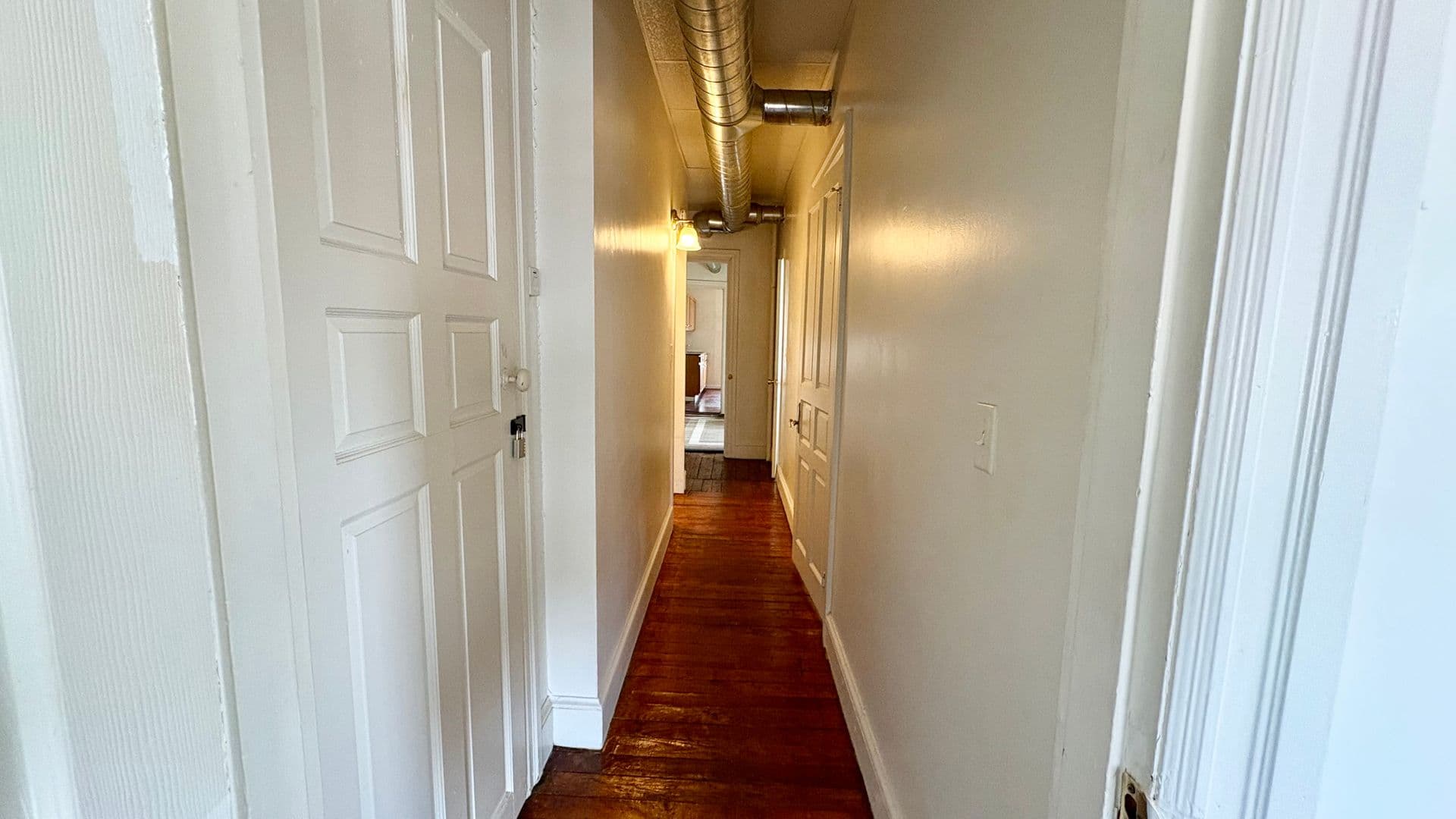 York Apartment: 702 W King St