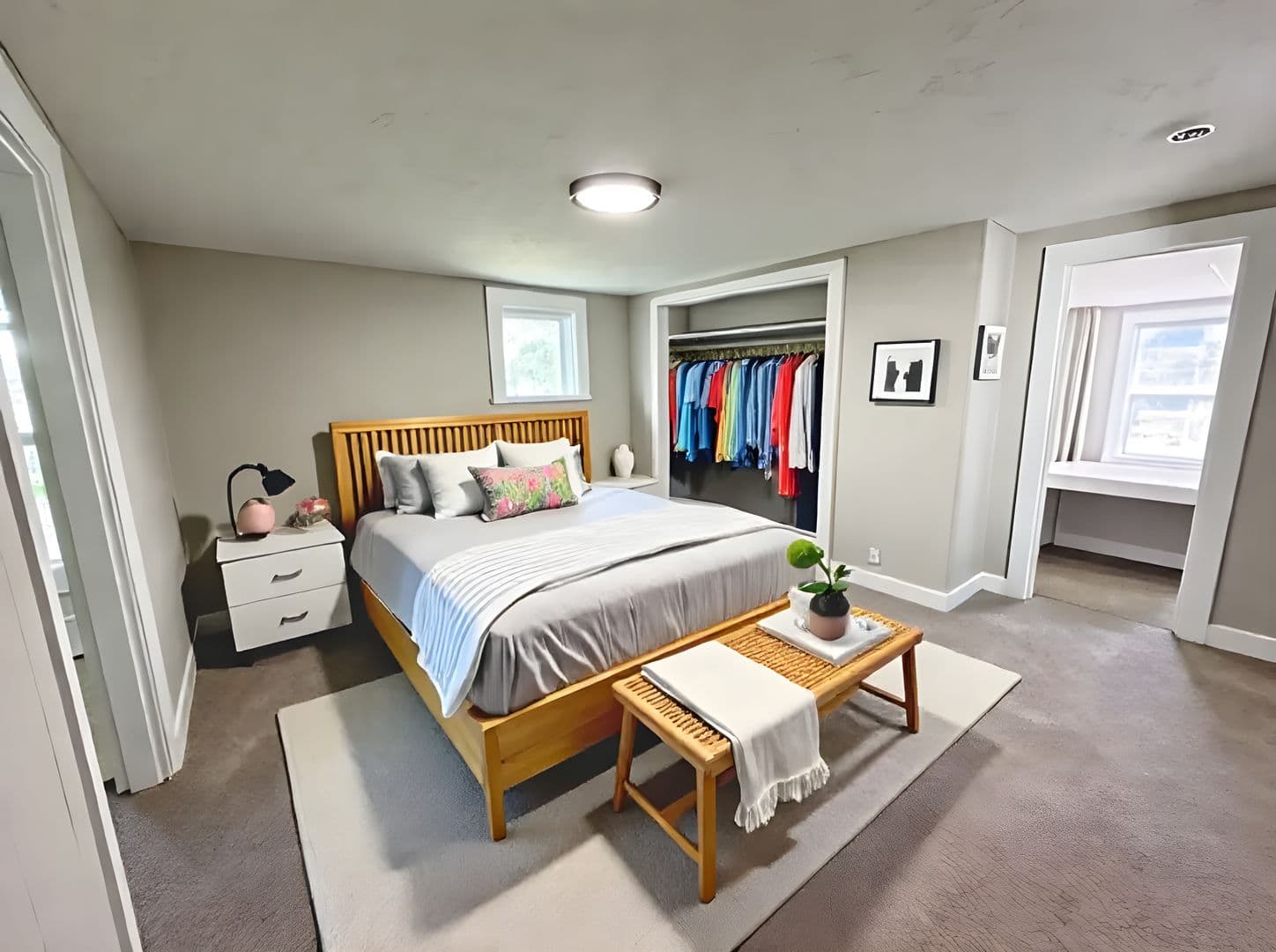 Hallam Apartment: 125 Emig St