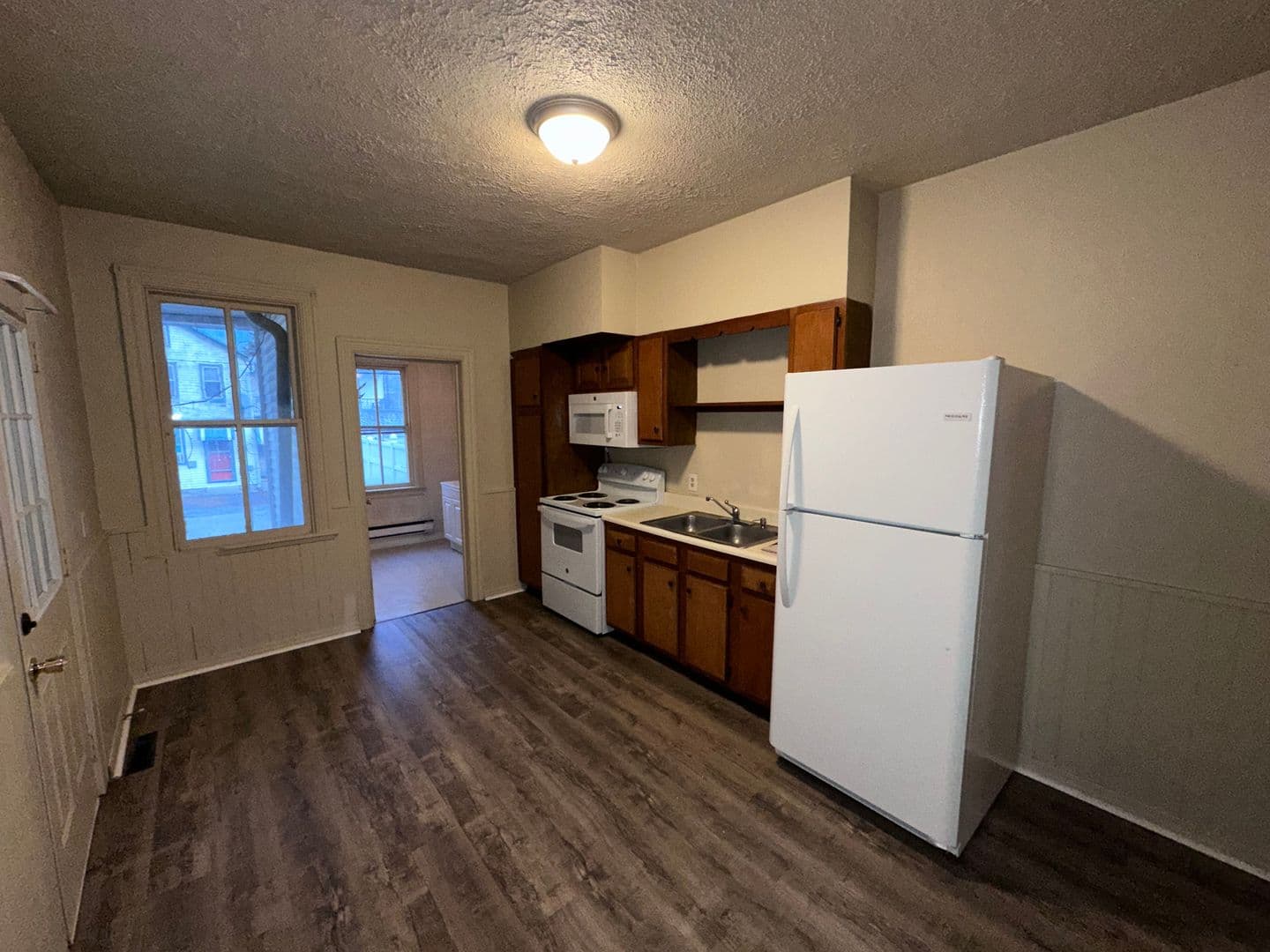 Lebanon House: 516 N 11th Street