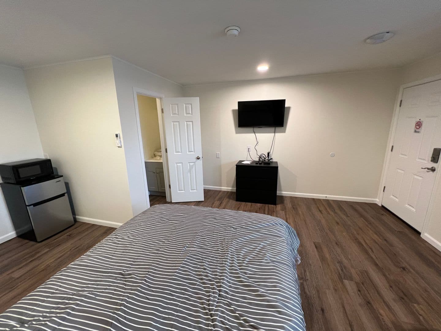 Hershey Apartment: 914 Cocoa Ave