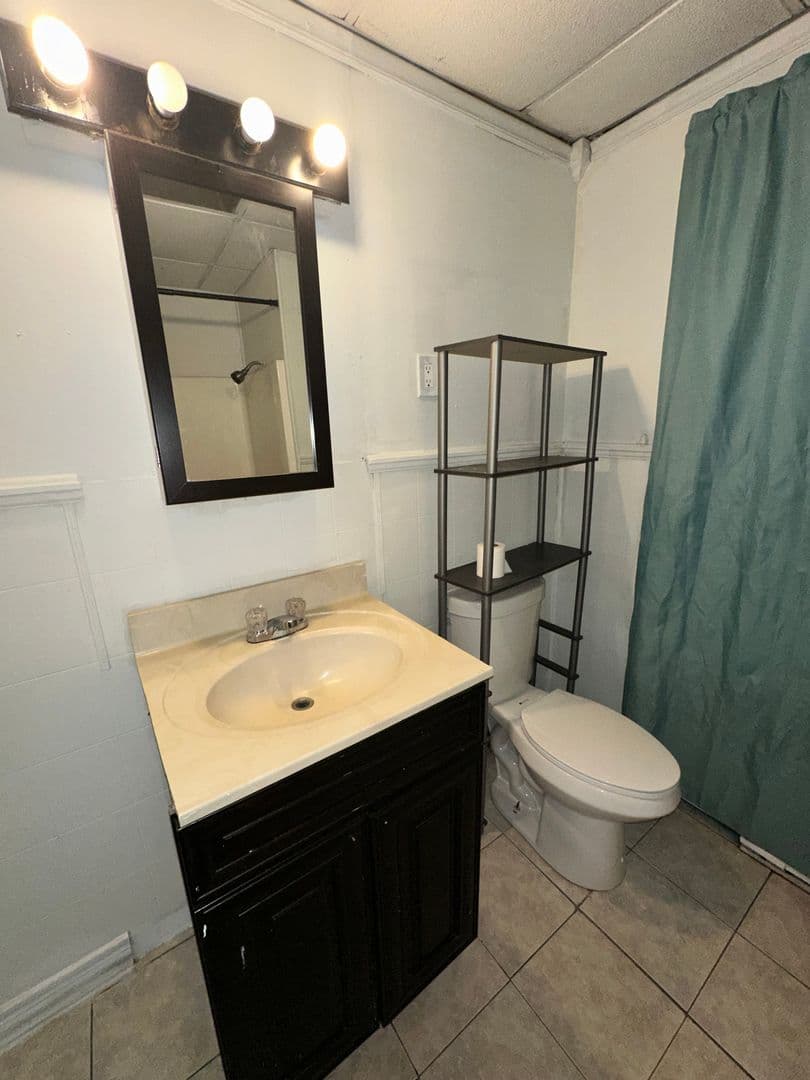 Harrisburg House: 1148 Derry Street