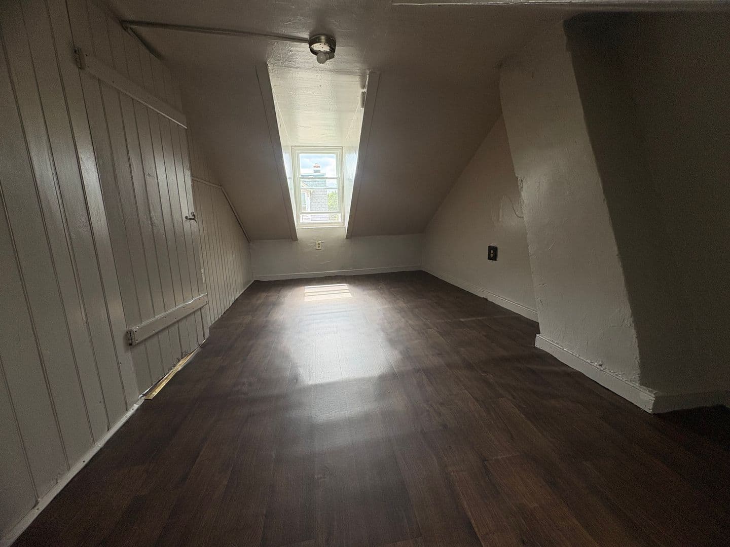 York Apartment: NWA-31 N Hartley