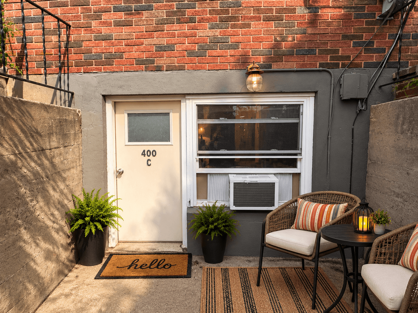 Palmyra Apartment: 400 E Maple Street