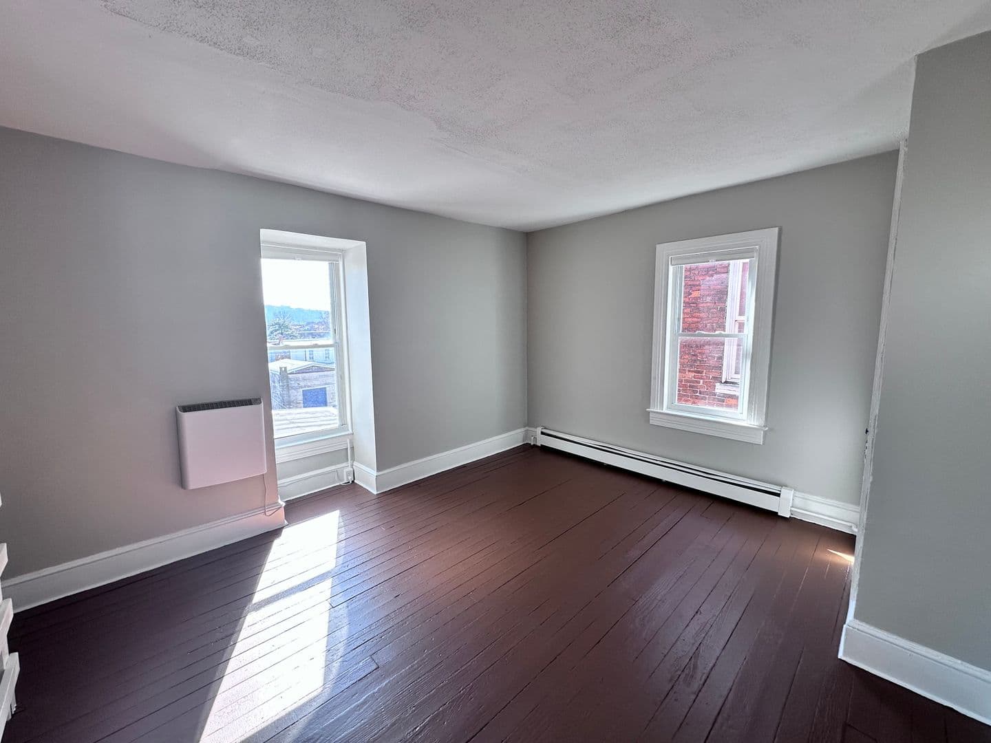 York Apartment: 312 W North Street