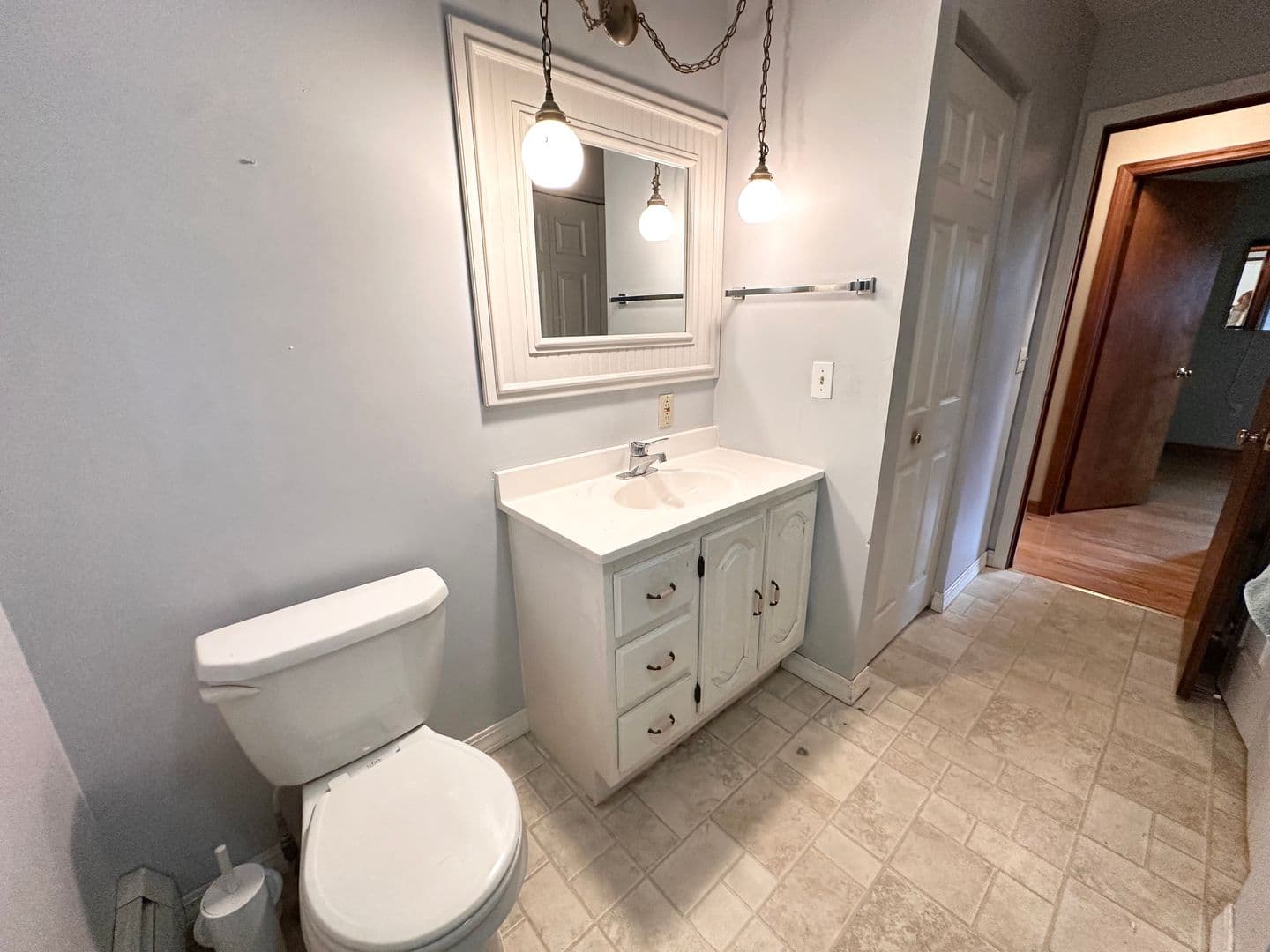 Lebanon House: 747 Mechanic St