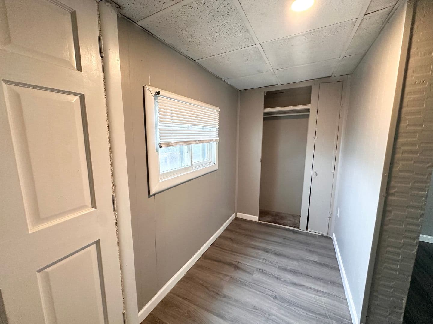 York Apartment: 627 N Hartley Street