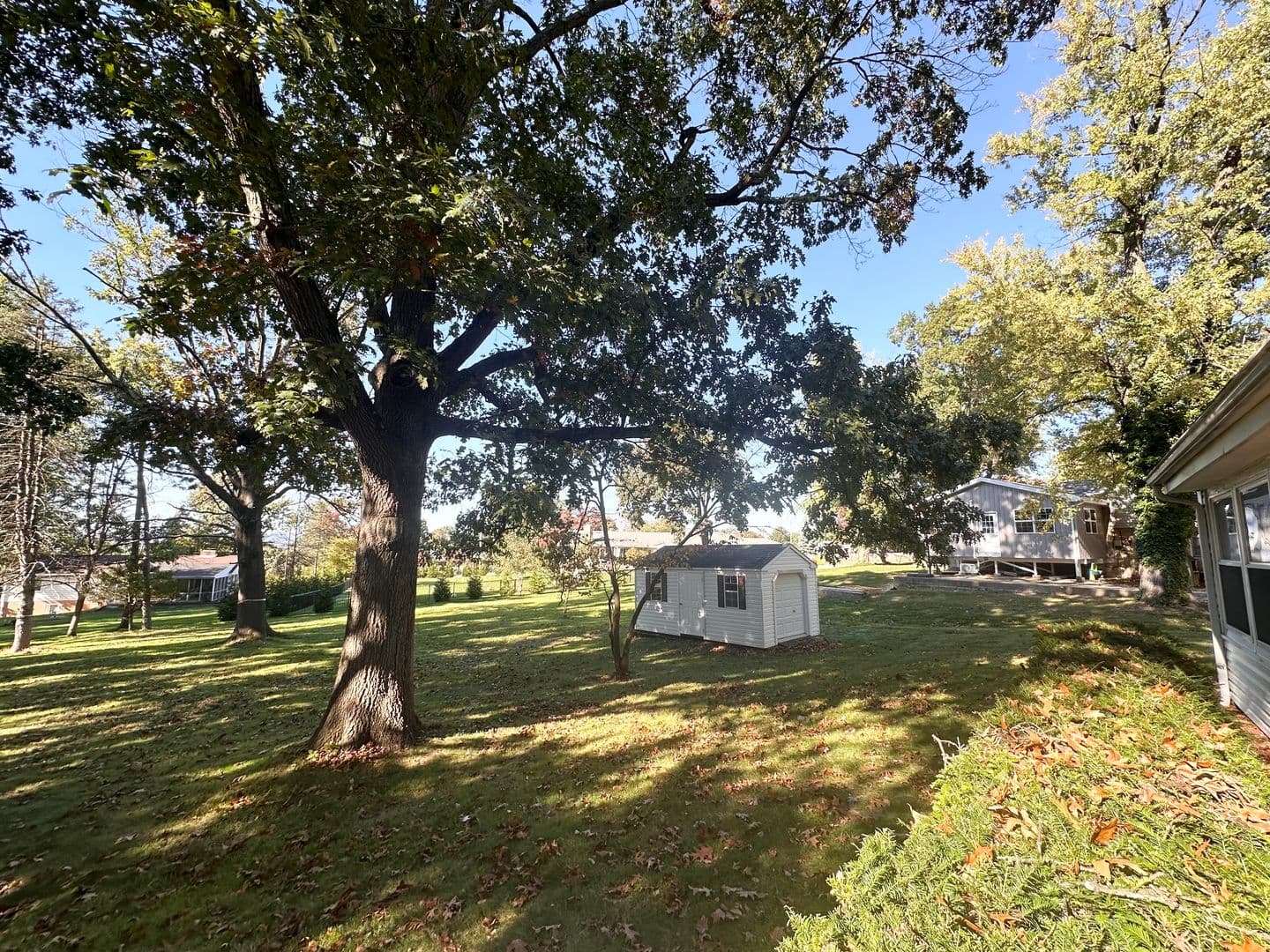 York House: 1671 Northview Rd