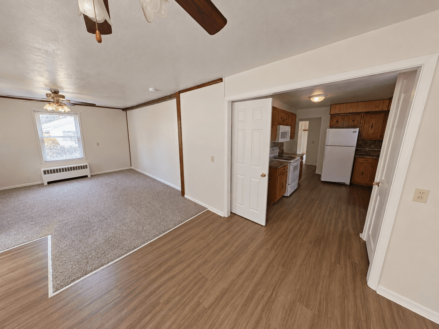 Elizabethtown Apartment: 3630 Colebrook Rd