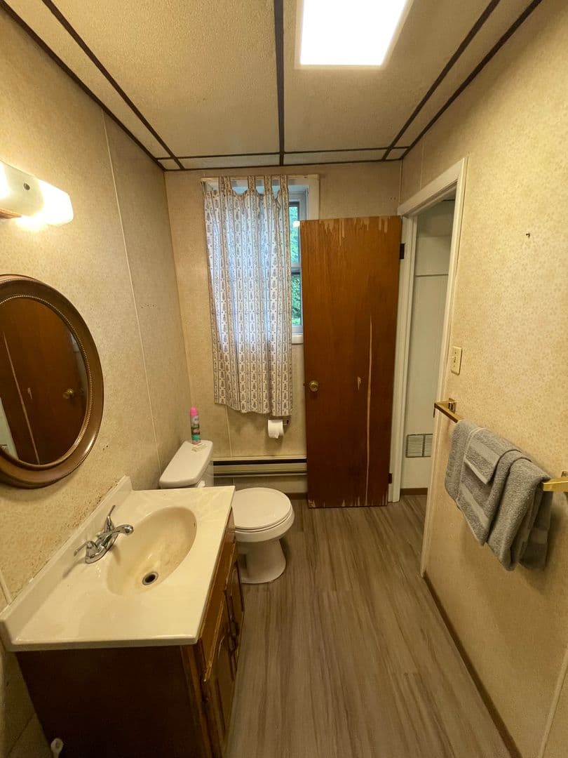 Mountville Apartment: 3833 Columbia Ave