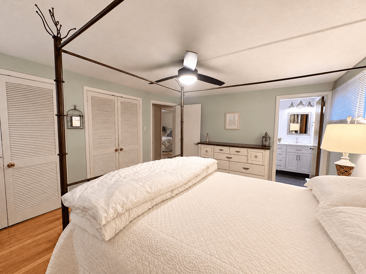 York House: 1671 Northview Rd