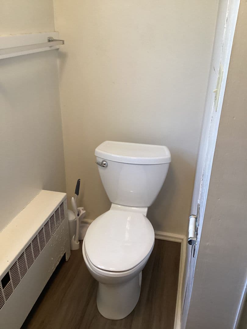 Elizabethtown Apartment: 3630 Colebrook Rd