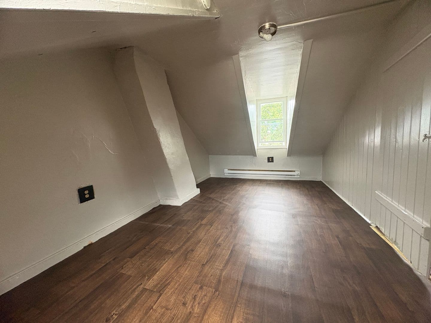 York Apartment: NWA-31 N Hartley