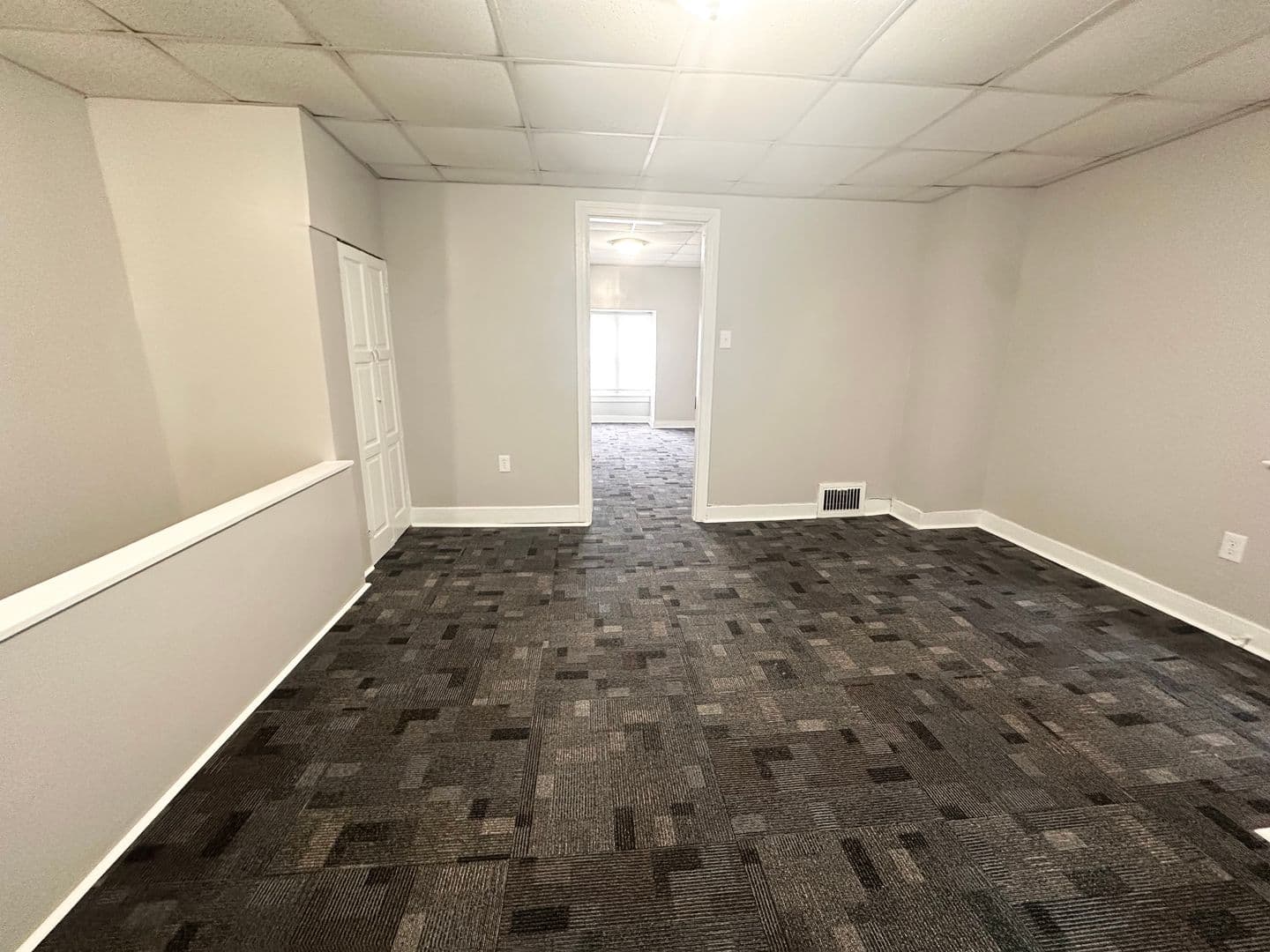 York Apartment: 638 W Philadelphia Street