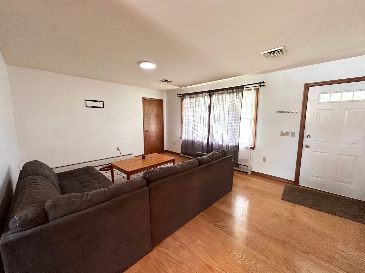 Lebanon House: 747 Mechanic St