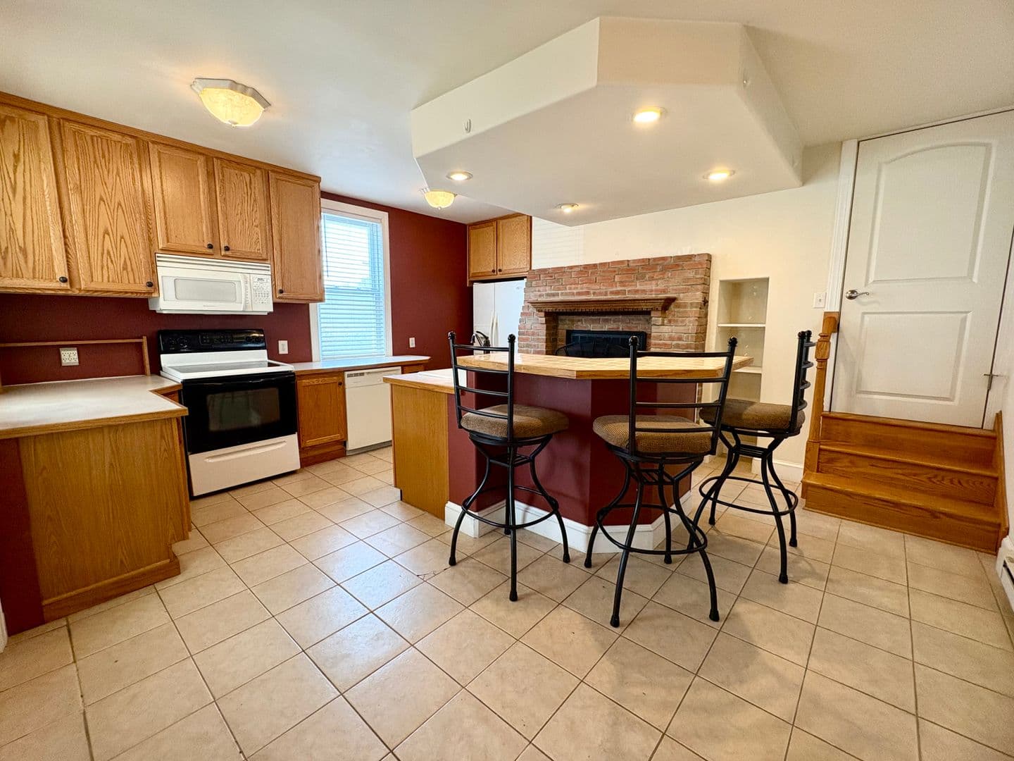 Hershey House: 345 E Derry Road