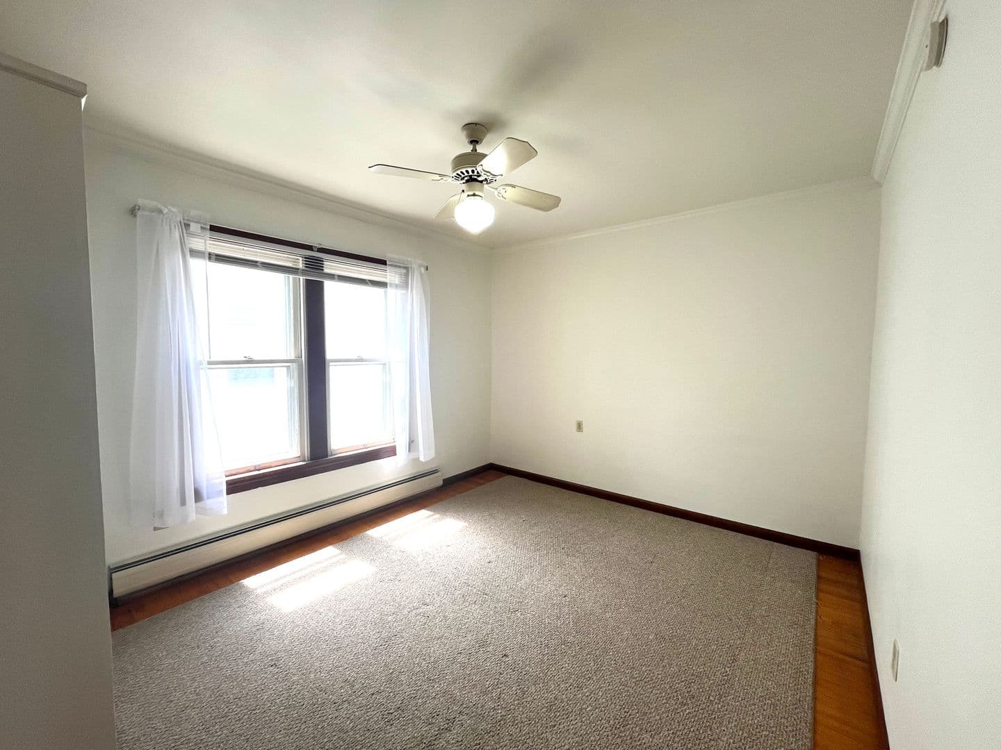 Hershey Apartment: 40 W Caracas Ave