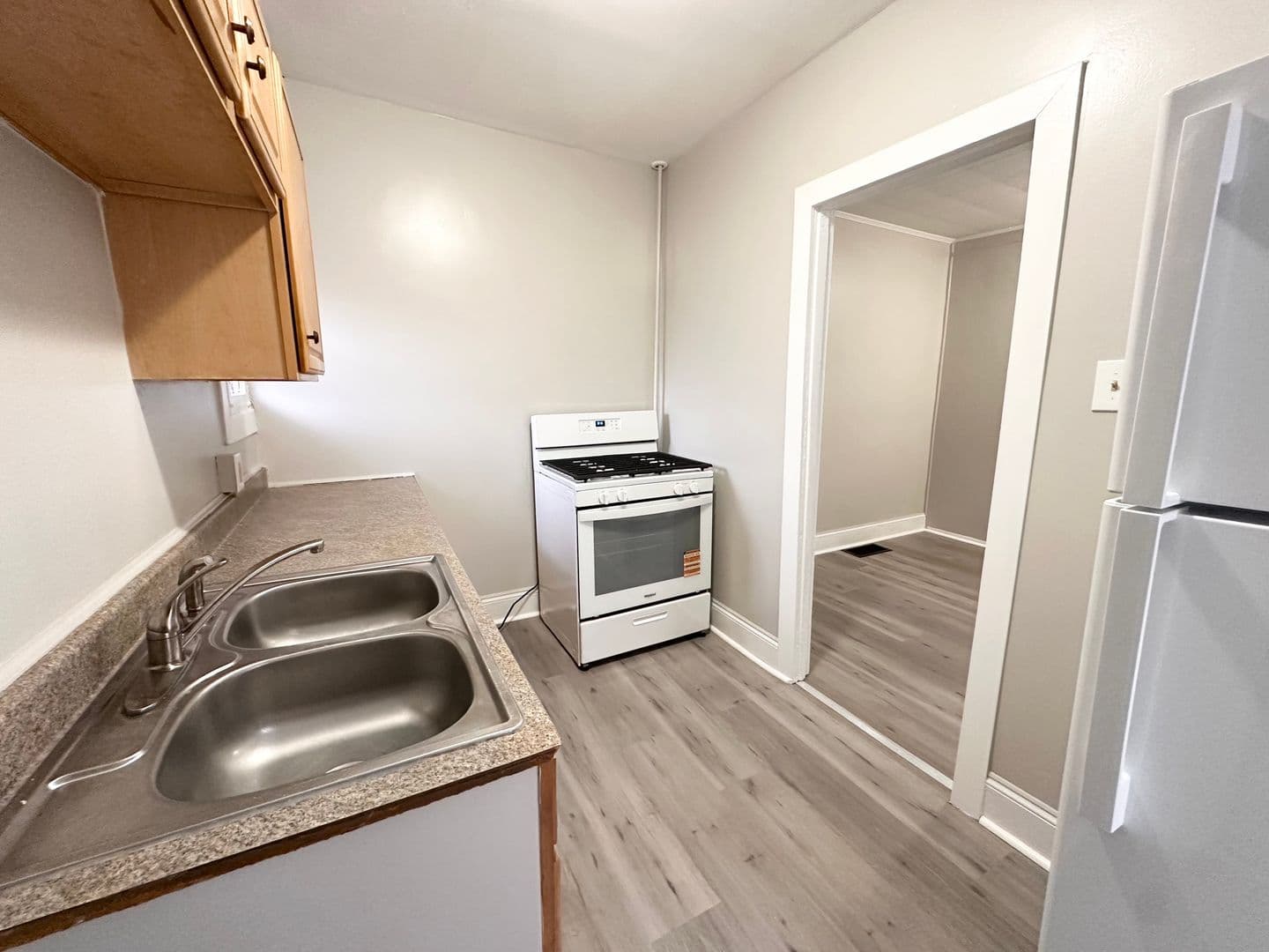 York Apartment: 466 E Prospect St