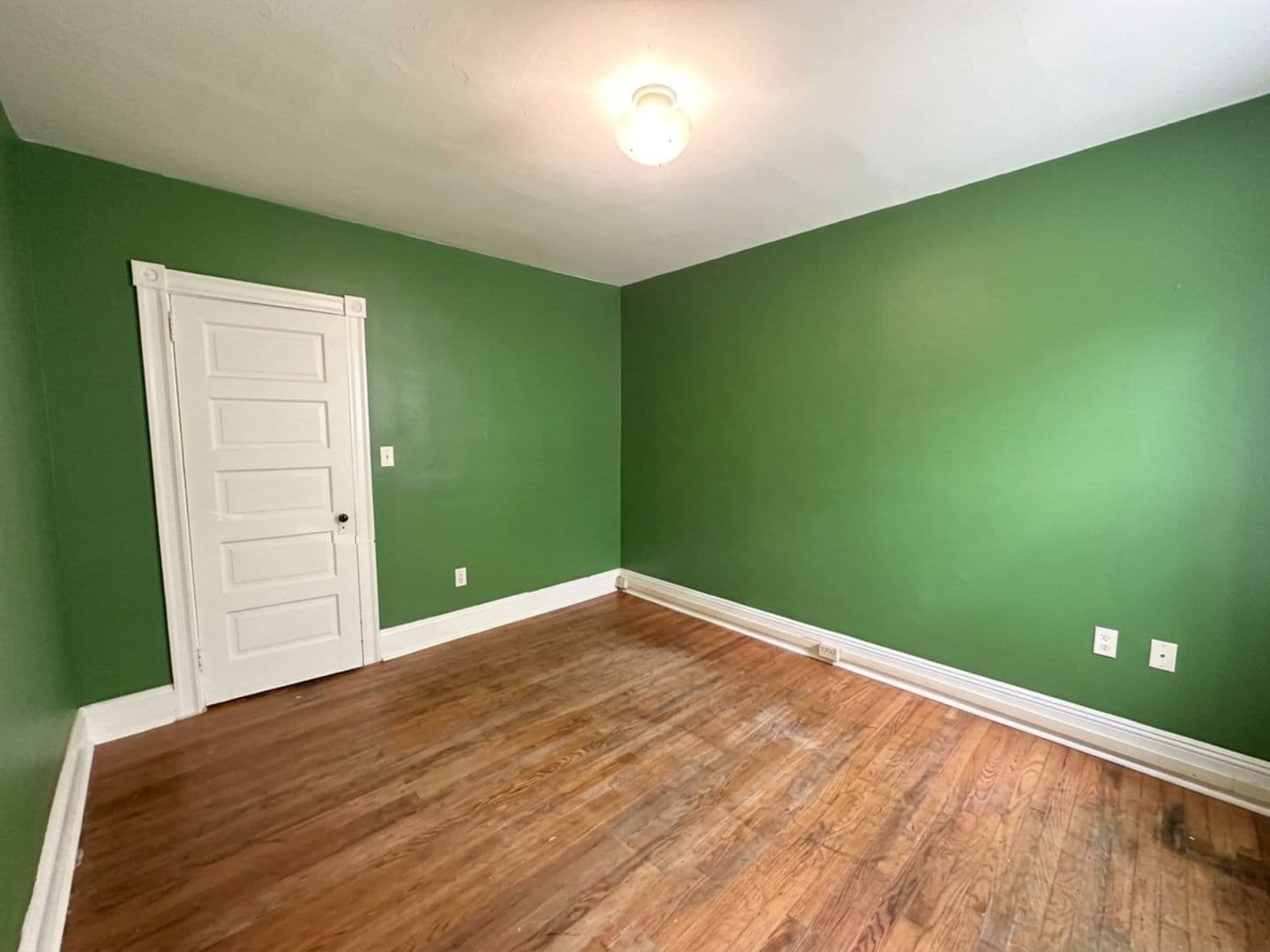 Lancaster Apartment: 222 E Clay St