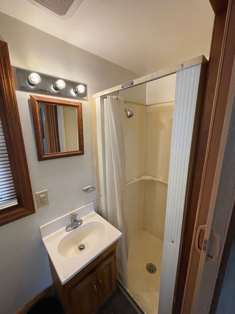 Mountville Apartment: 3833 Columbia Ave