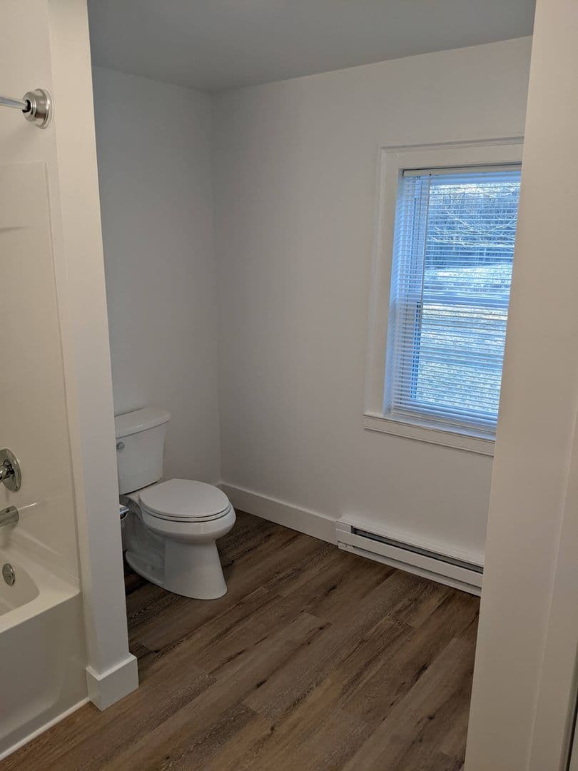 Elizabethtown House: 149 Hillsdale Rd