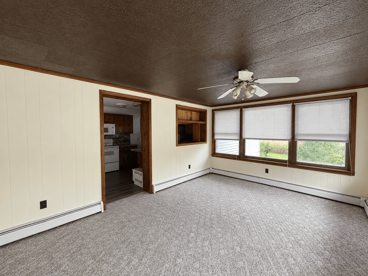 Elizabethtown Apartment: 3630 Colebrook Rd
