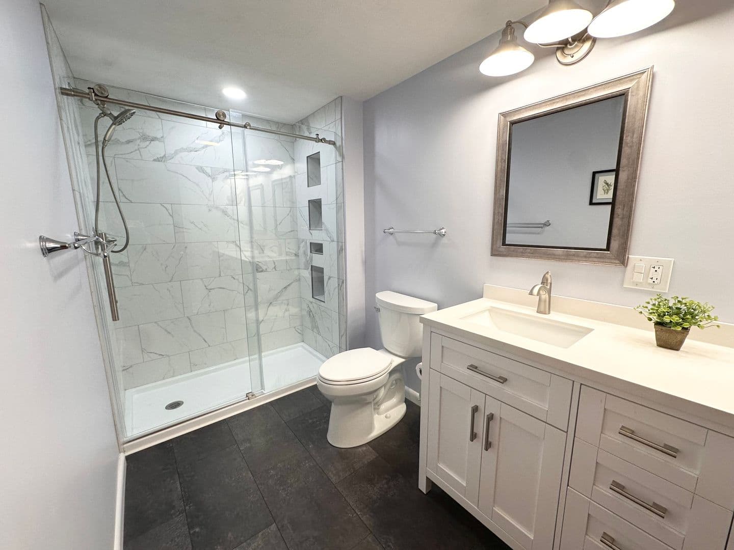 York House: 1671 Northview Rd