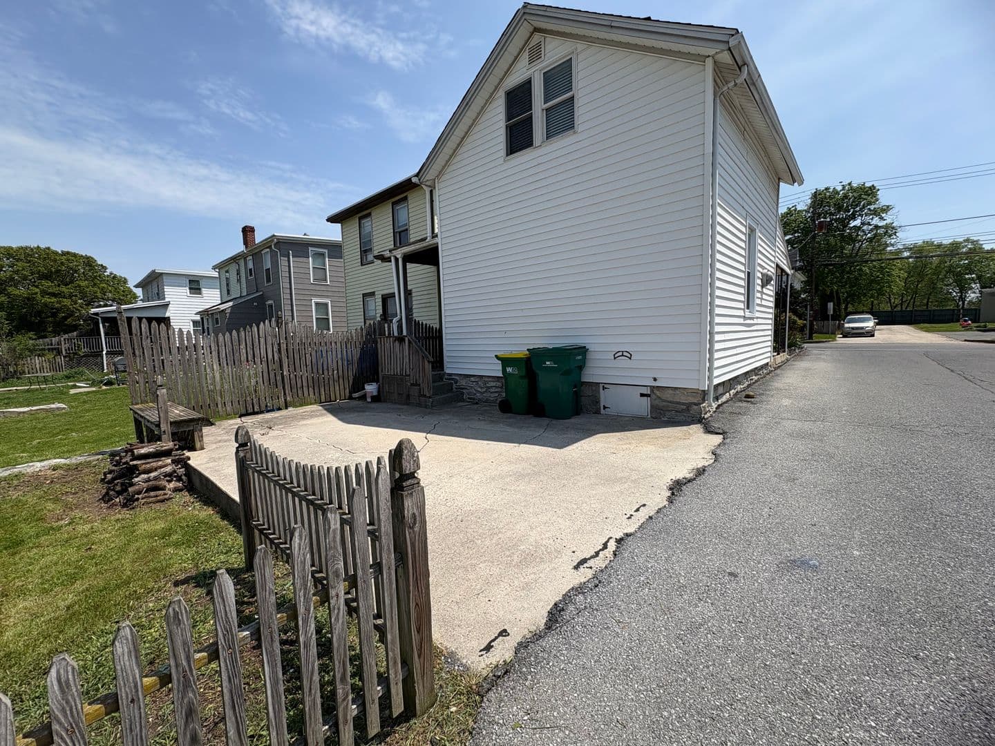 Hershey House: 345 E Derry Road