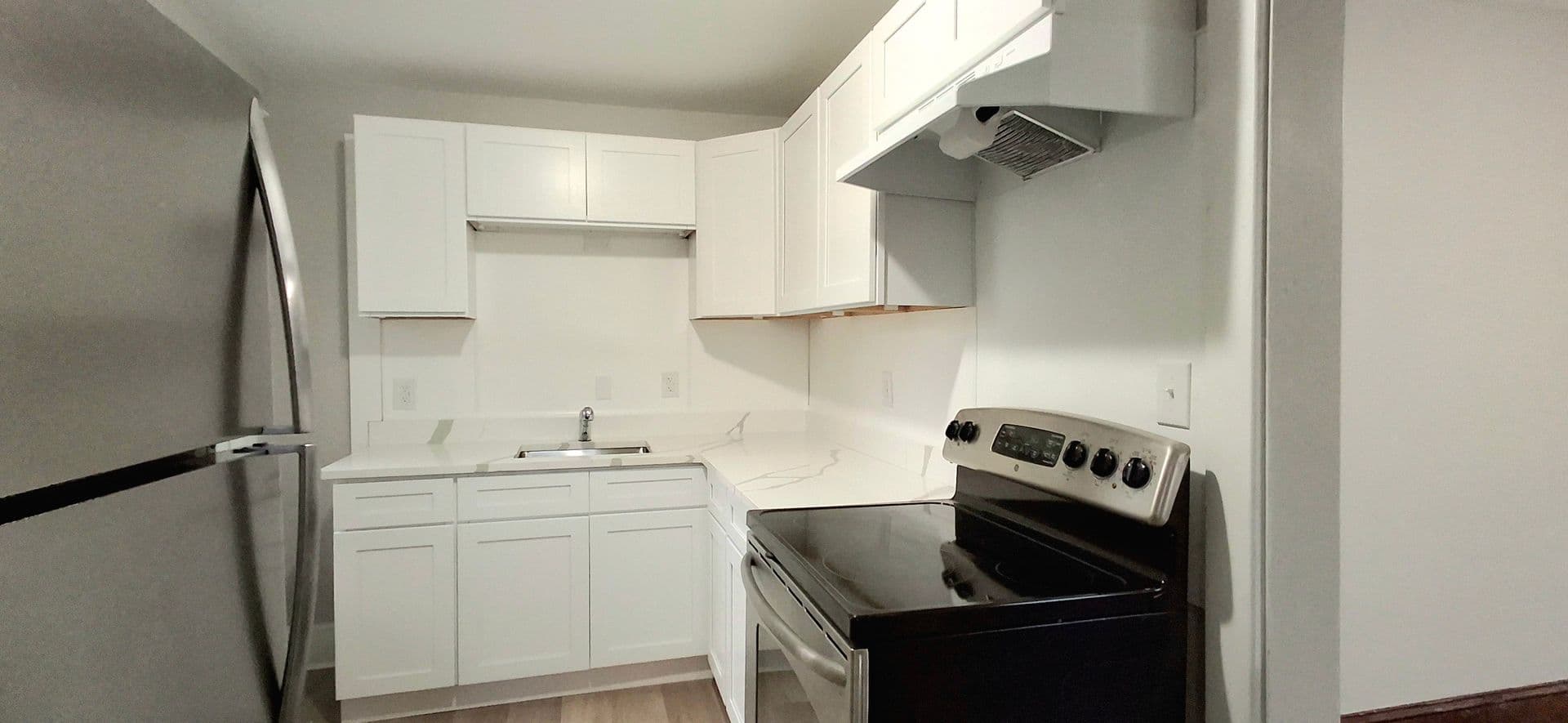 Manheim Apartment: 113 W Ferdinand St