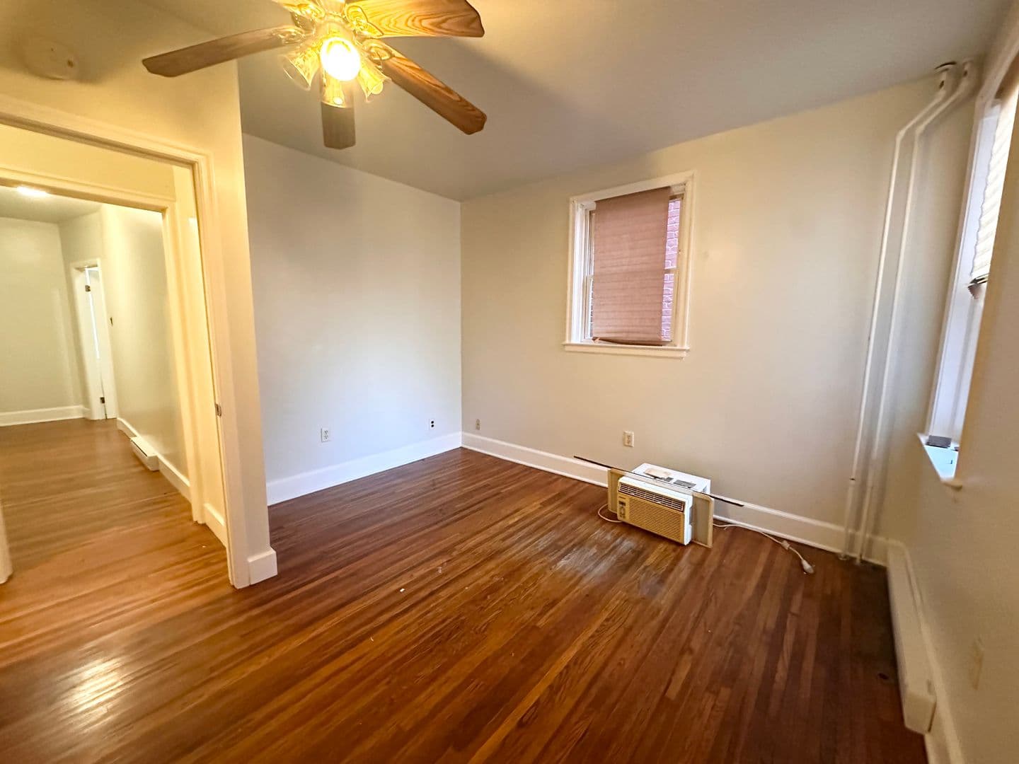 York Apartment: 611 Wallace St