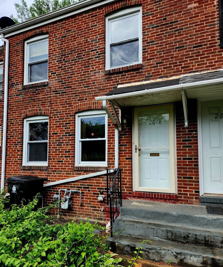 Harrisburg House: 2618 Waldo Street