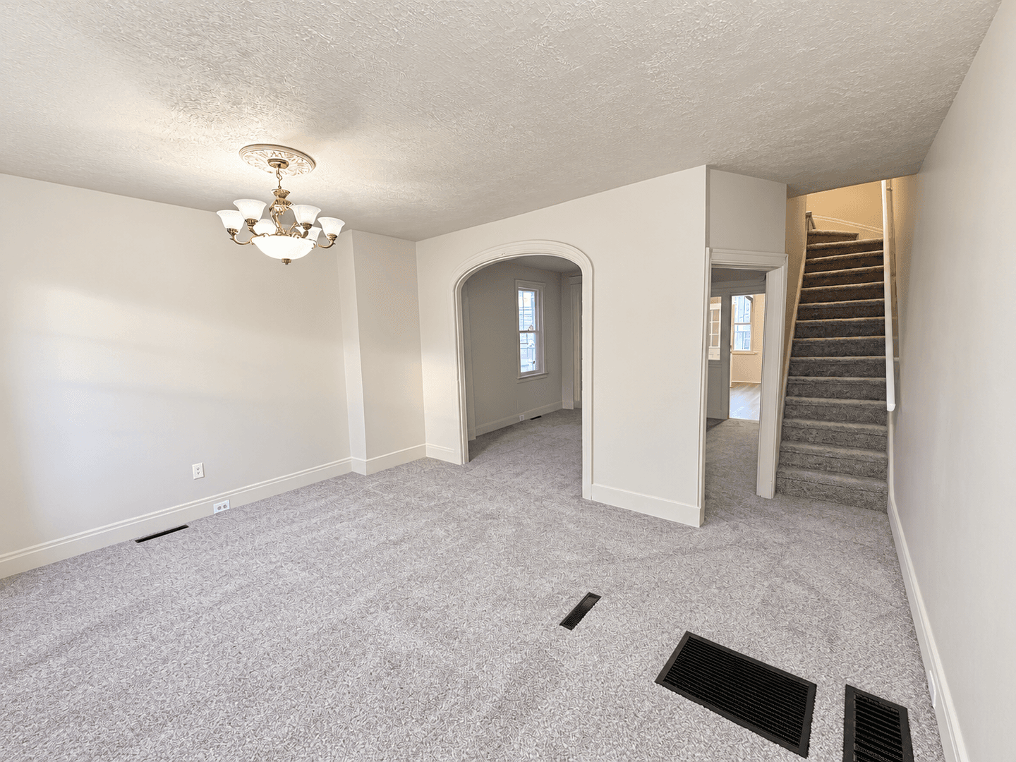 Lebanon House: 516 N 11th Street