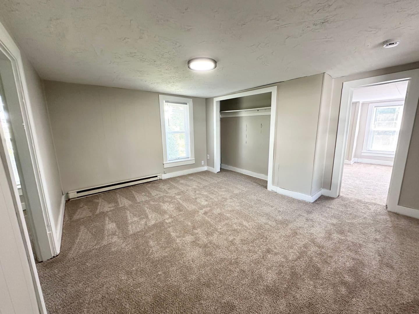 Hallam Apartment: 125 Emig St
