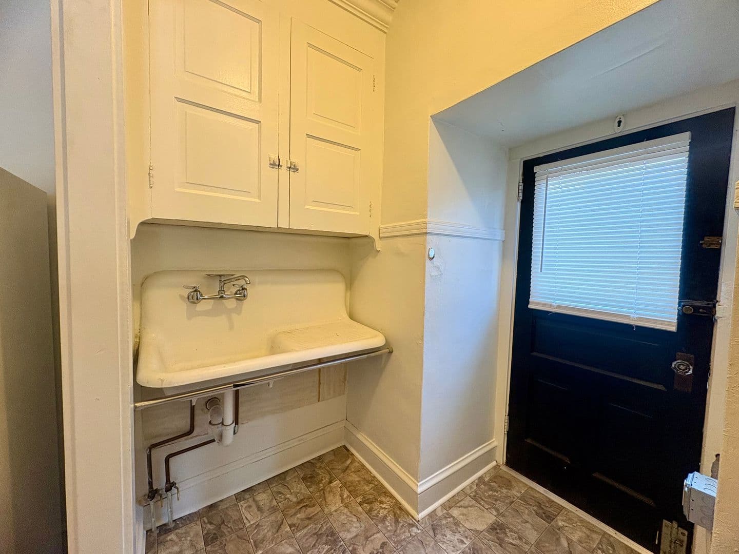 Lancaster Apartment: 19-21 Pearl St