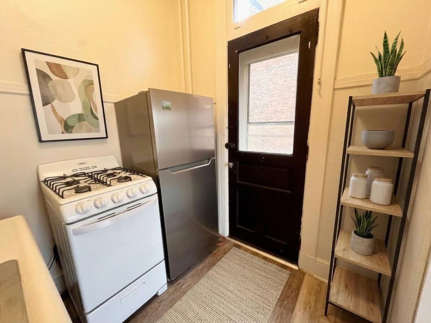Lancaster Apartment: 19-21 Pearl St