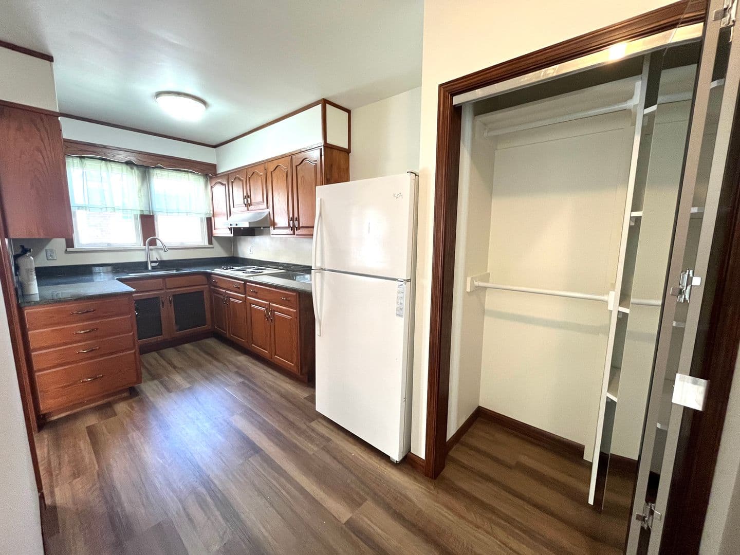 Hershey Apartment: 40 W Caracas Ave