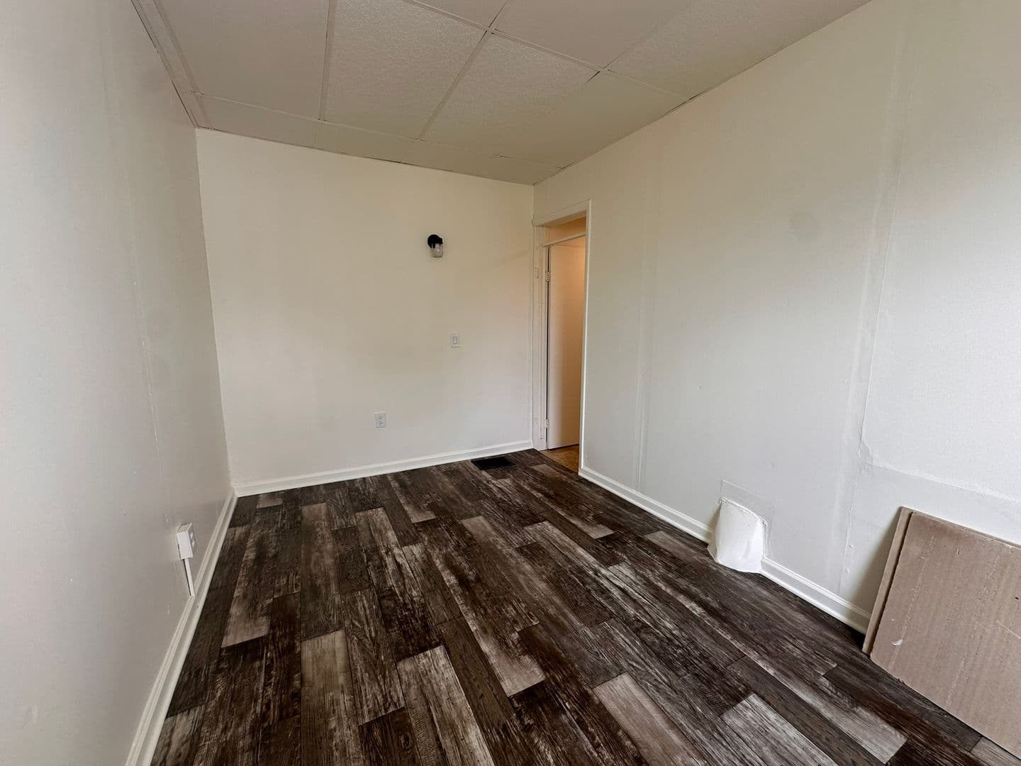 Lebanon Apartment: 324 N 11th Street