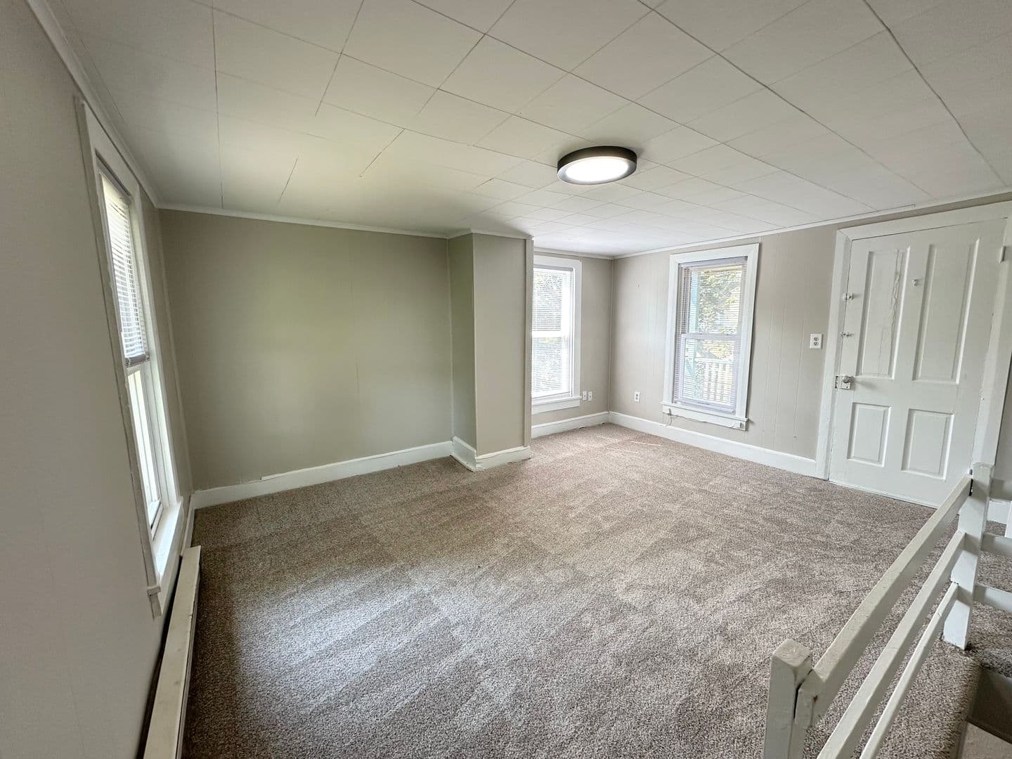 Hallam Apartment: 125 Emig St