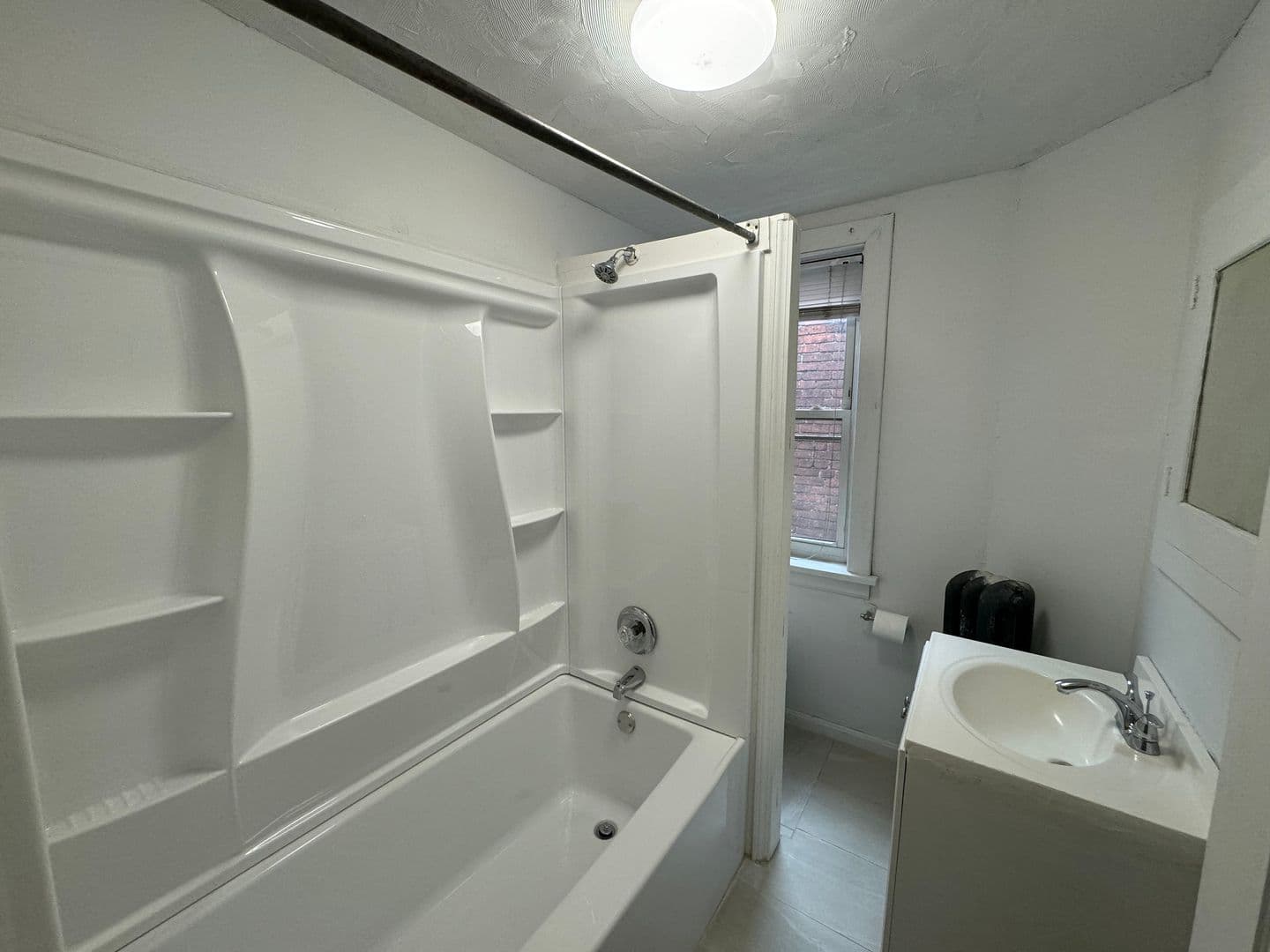 Harrisburg House: 445 S 17th Street