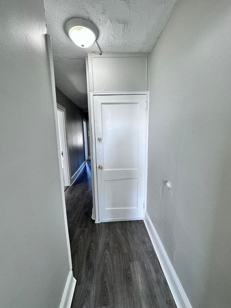 York Apartment: 312 W North Street