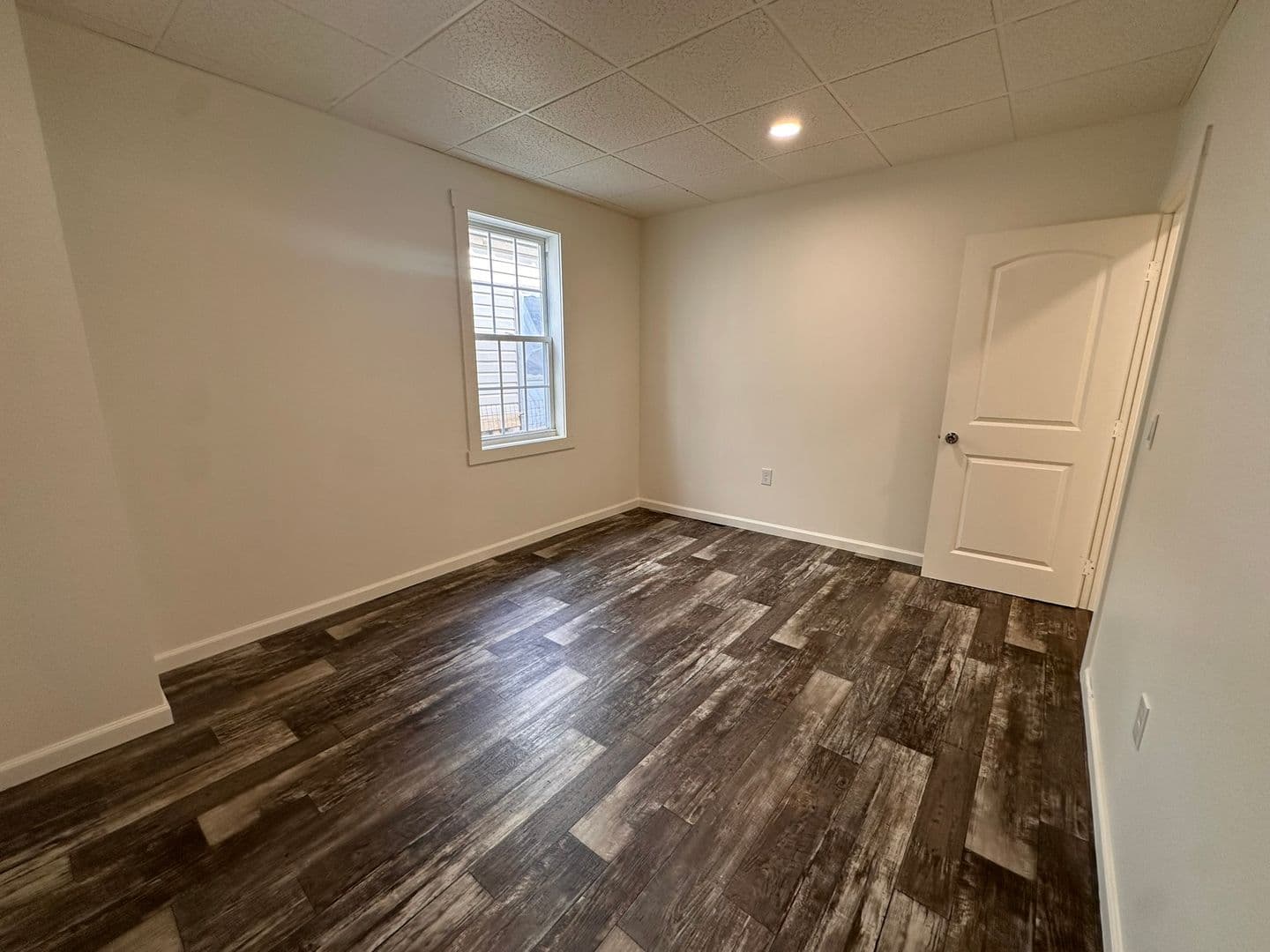 Lebanon Apartment: 324 N 11th Street