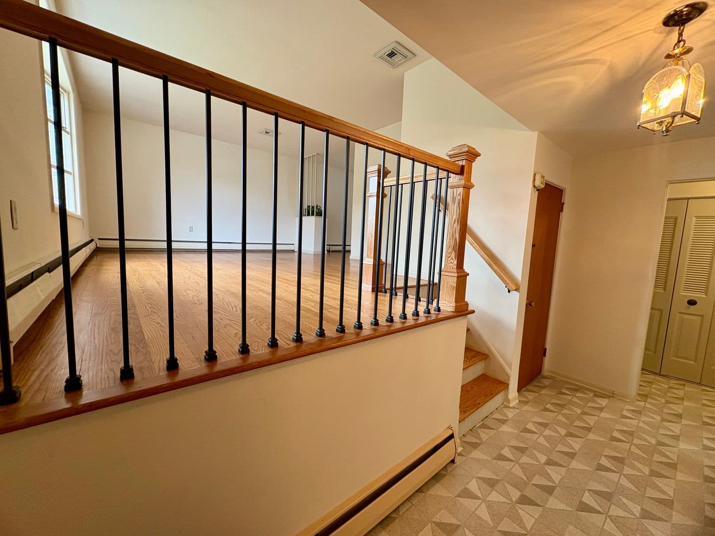 Harrisburg House: 5990 Timothy Road