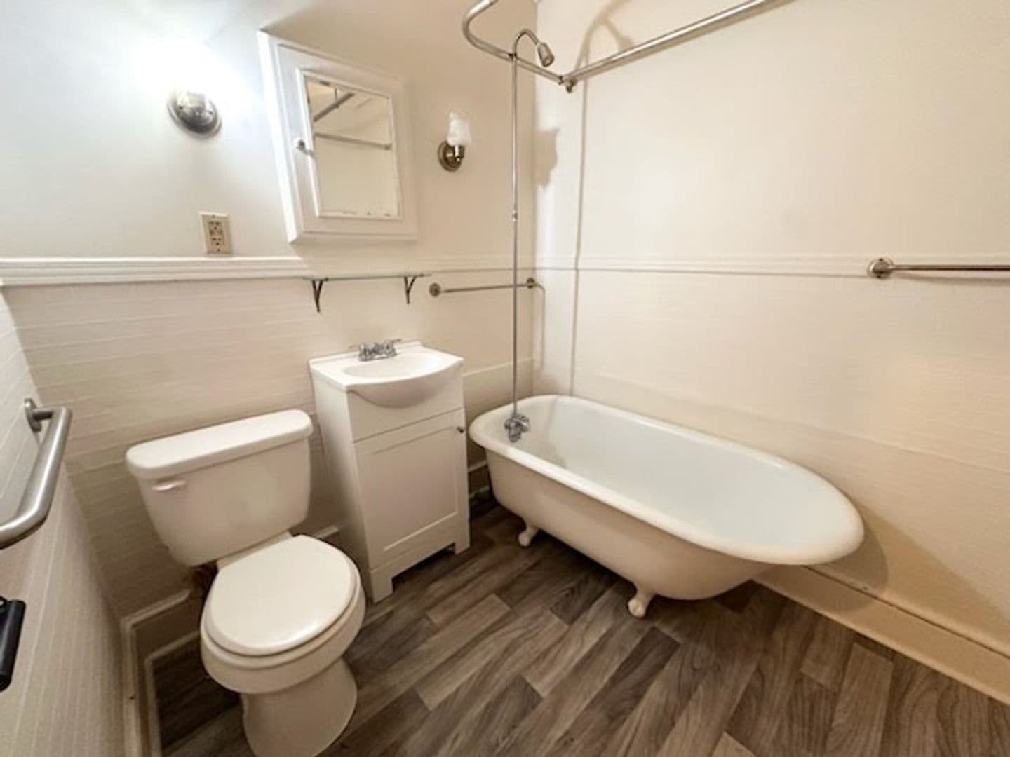 Lancaster Apartment: 19-21 Pearl St