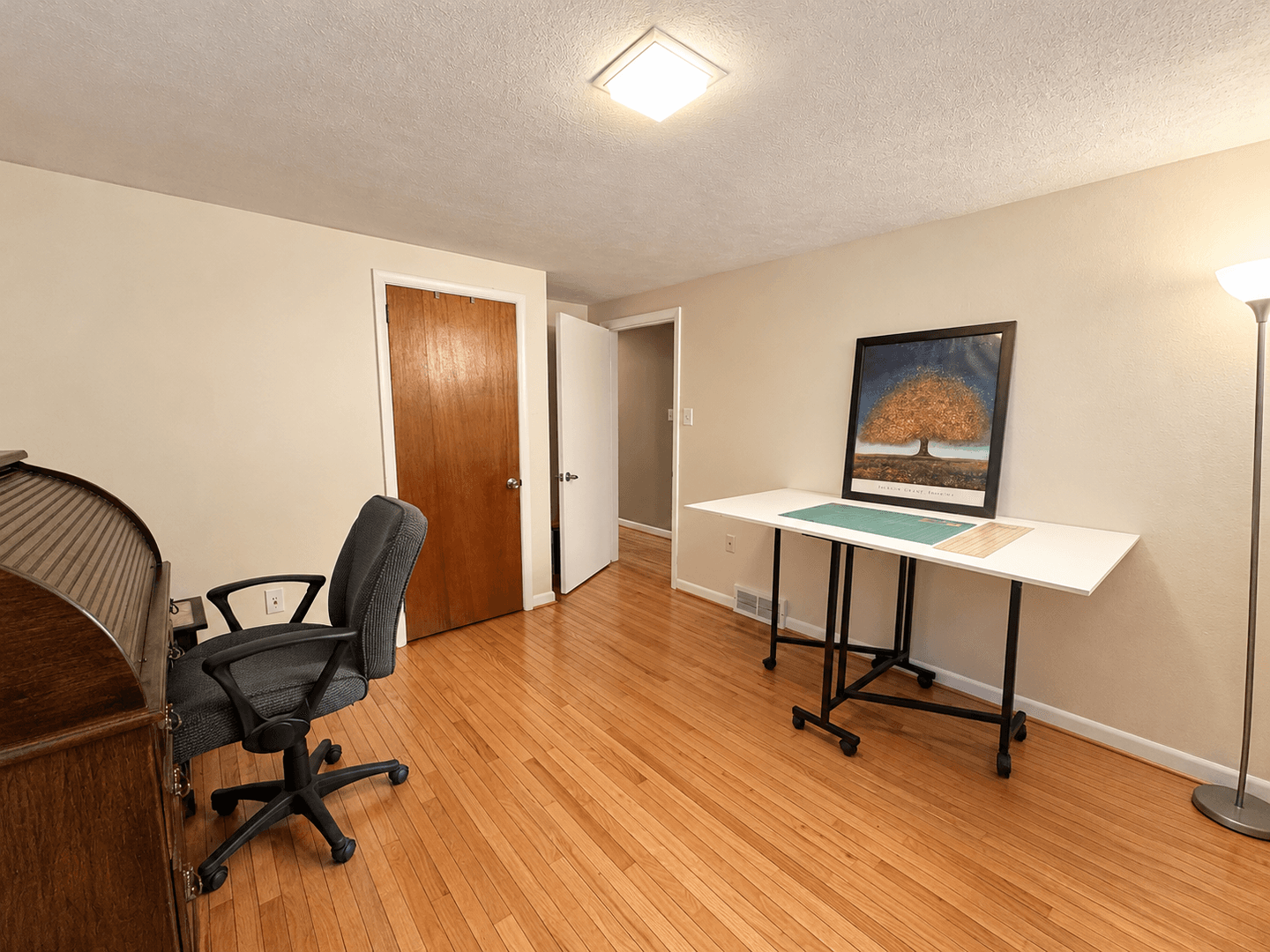 York House: 1671 Northview Rd